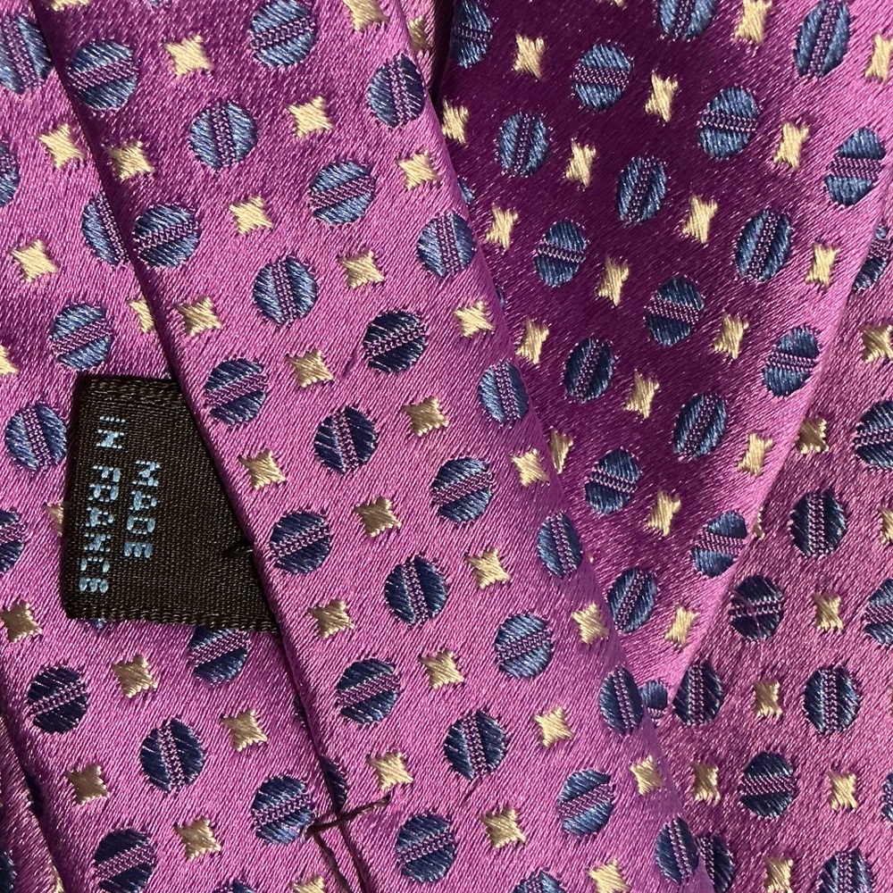Charvet 100% French Silk Tie in Purple and Blue Accents. Luxurious EUC